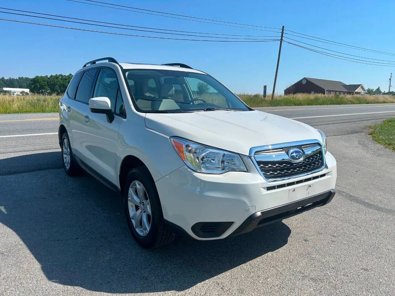 Used 2016 Subaru Forester 2.5i Premium w/ Popular Package #2 AWD/4WD image 4