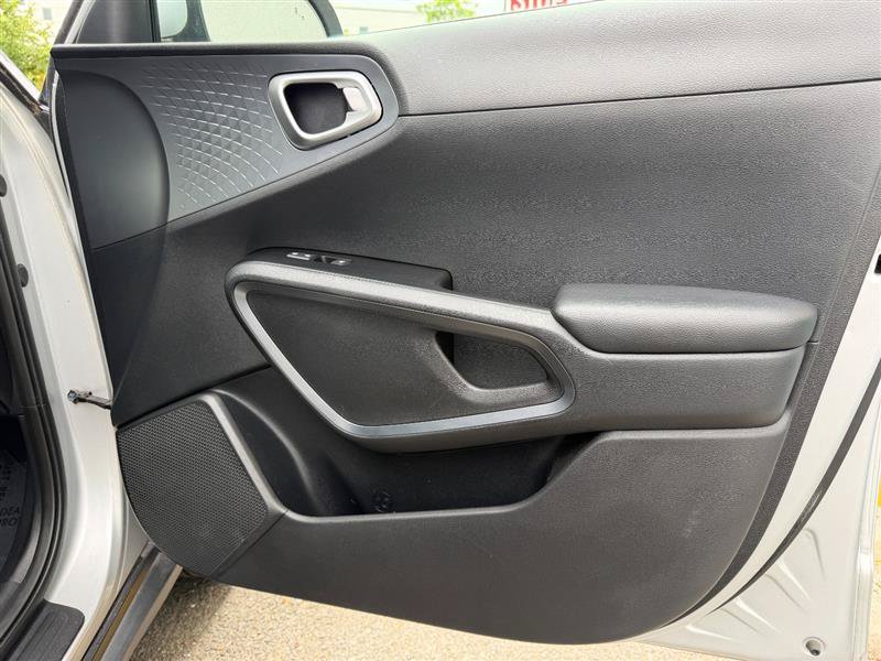 Used 2020 Kia Soul S FWD image 37