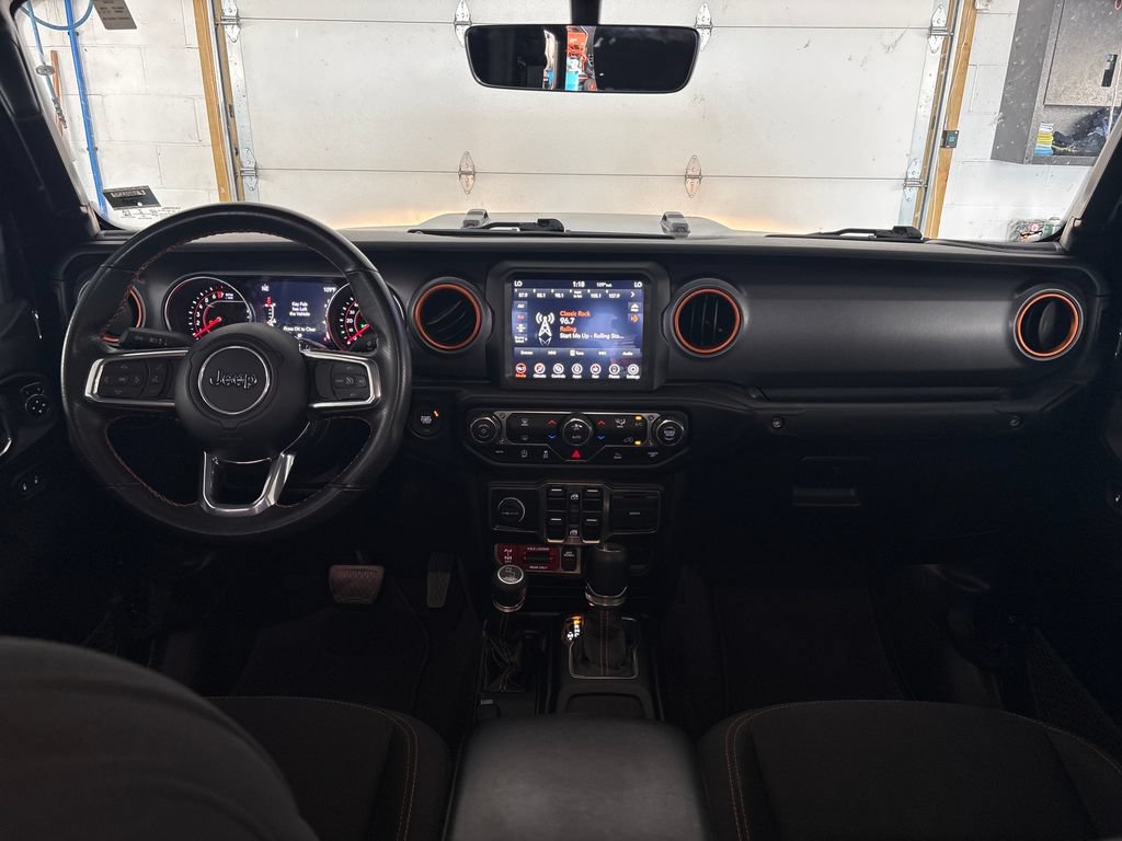 Used 2022 Jeep Gladiator Mojave w/ Trailer Tow Package AWD/4WD image 20