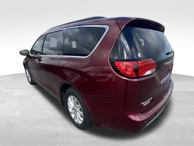 Used 2018 Chrysler Pacifica Touring Plus FWD image 7