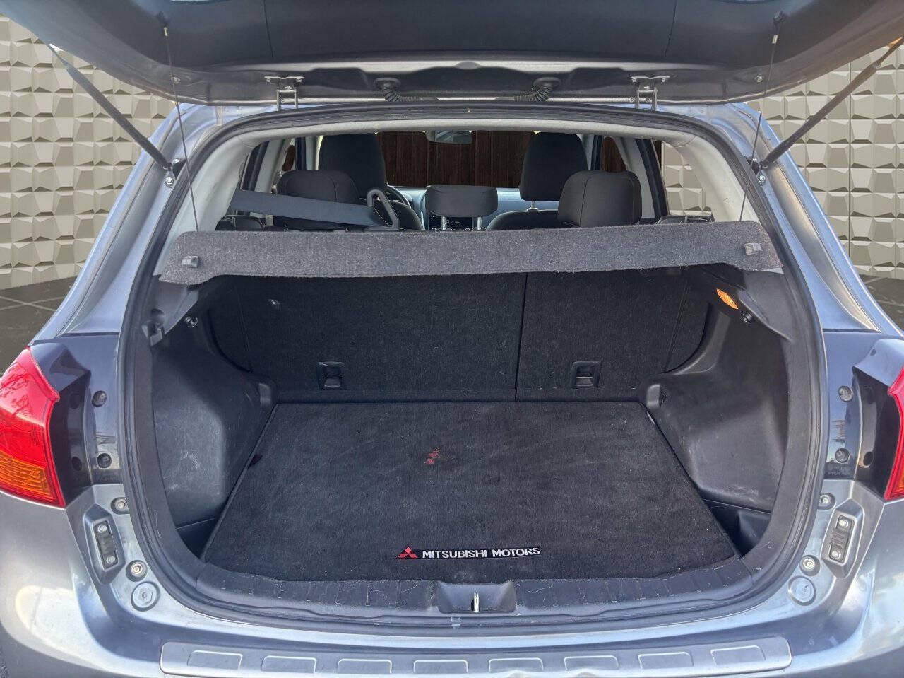 Used 2014 Mitsubishi Outlander Sport ES FWD image 26
