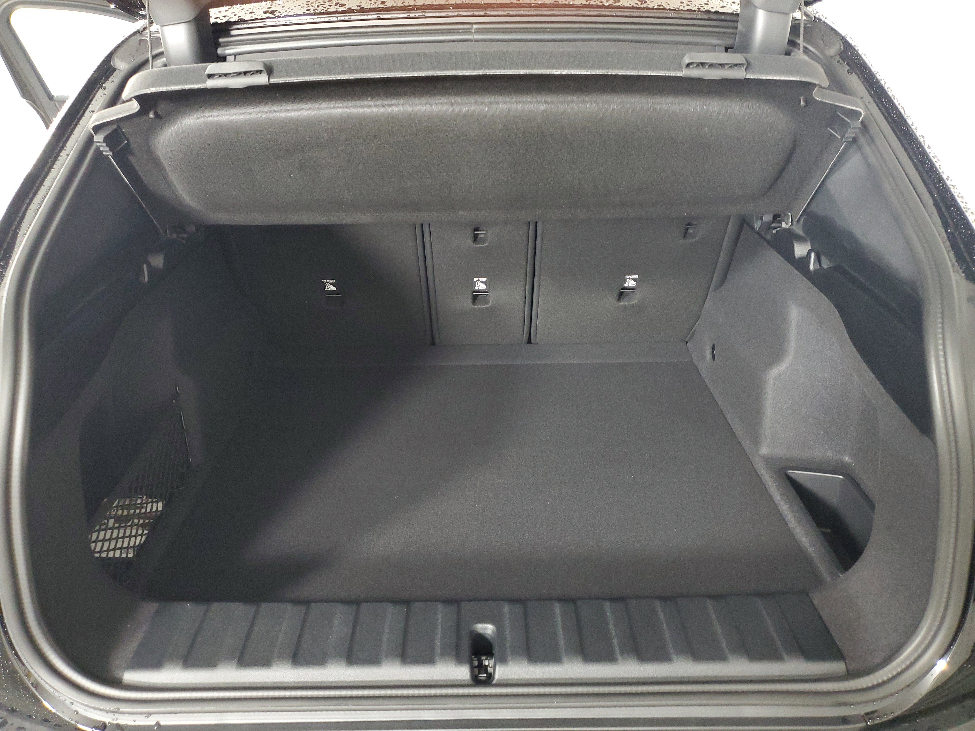 New 2025 BMW X2 xDrive28i w/ Convenience Package image 24