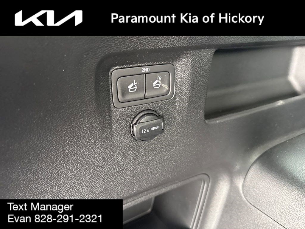 Used 2025 Kia Telluride EX image 13