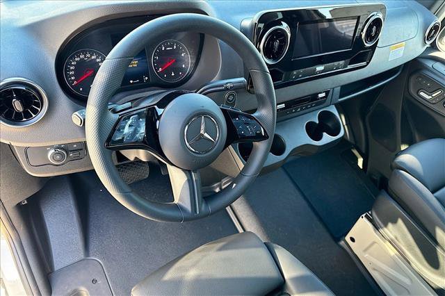 New 2026 Mercedes-Benz Sprinter 2500 image 9