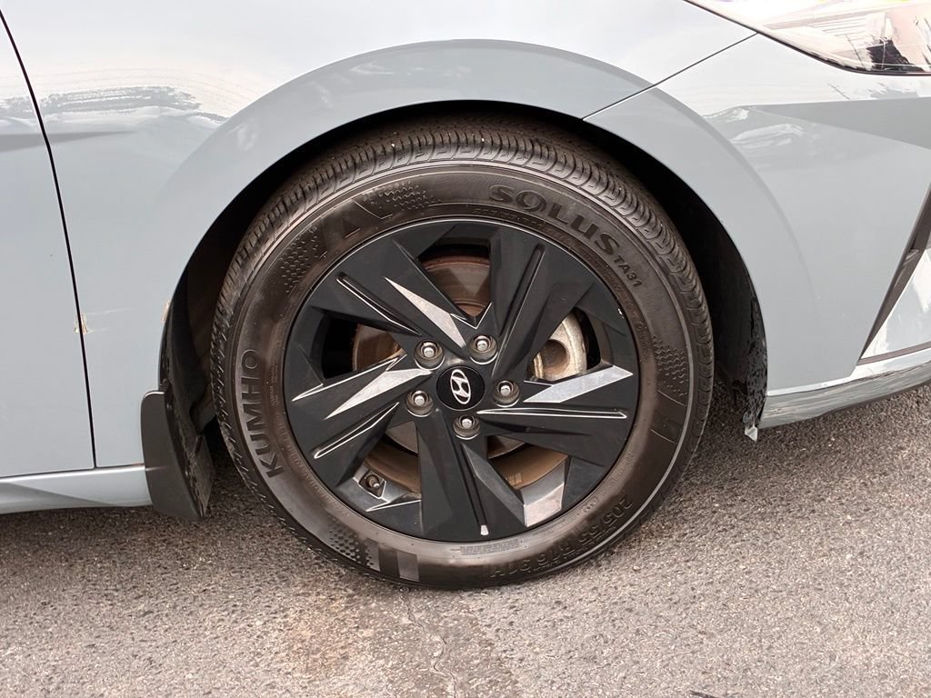 Used 2022 Hyundai Elantra SEL FWD image 45
