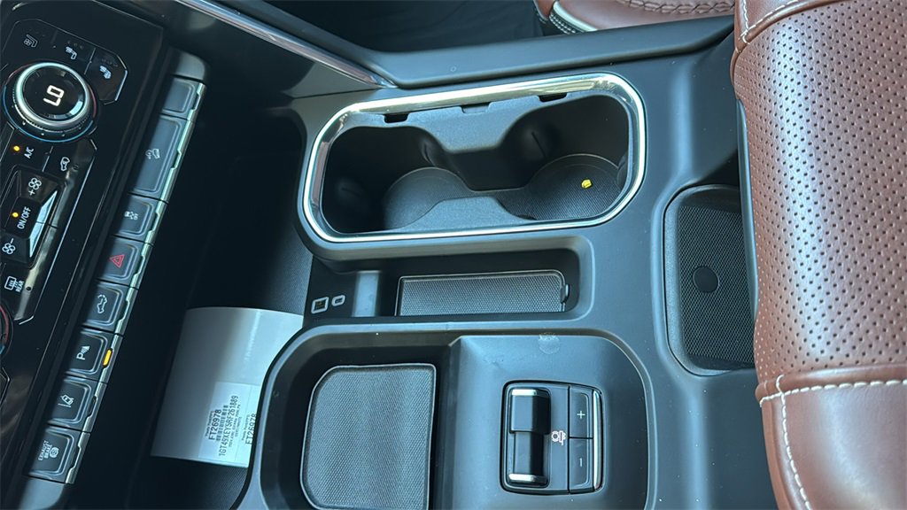 Used 2024 GMC Sierra 2500 Denali Ultimate image 17