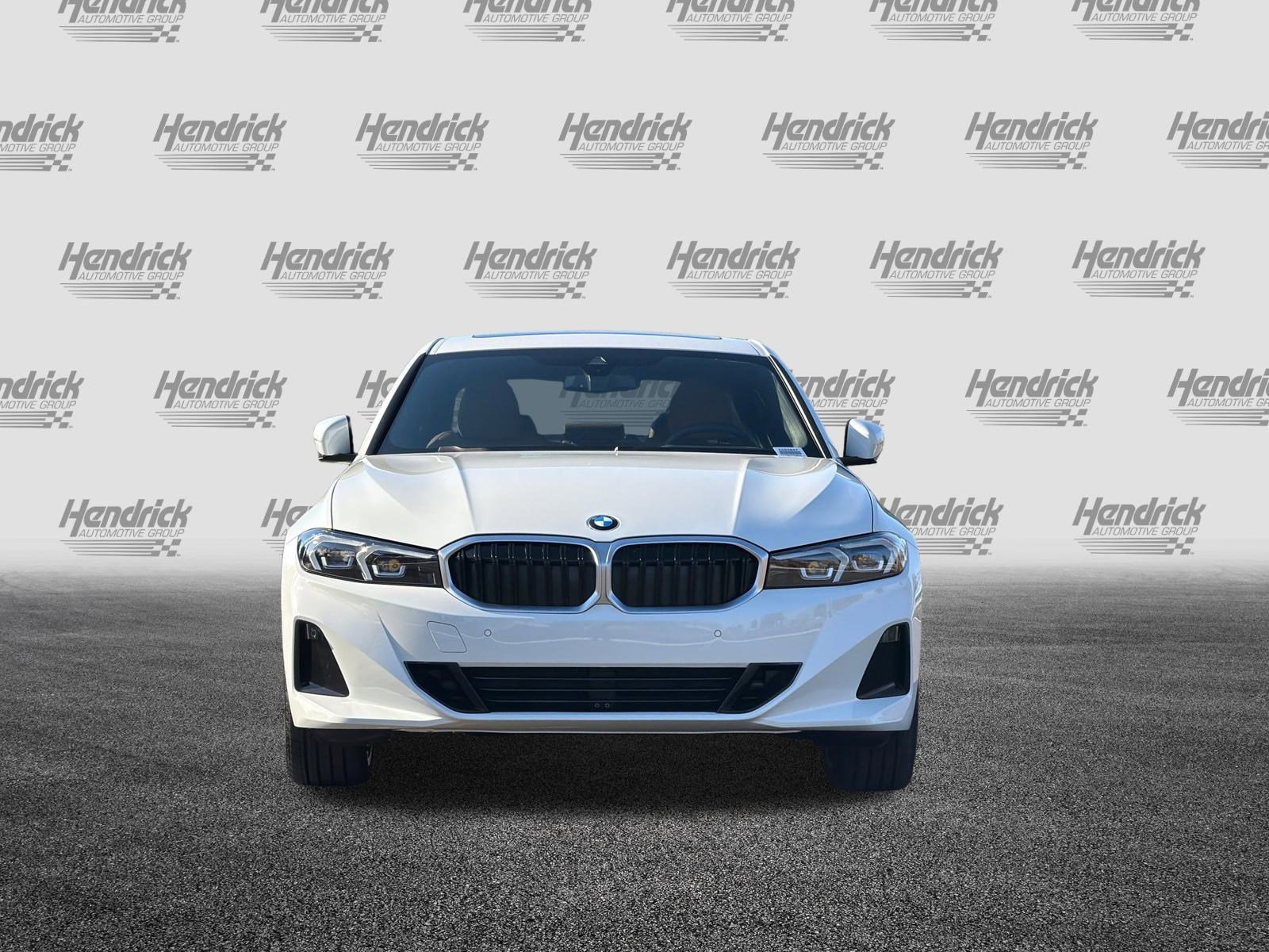 Used 2025 BMW 330i Sedan w/ Premium Package image 10