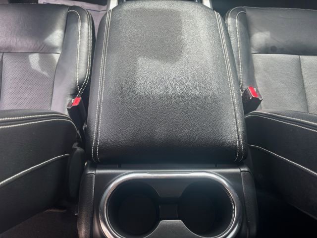 Used 2017 Nissan Titan PRO-4X w/ Pro-4x Convenience Package image 18