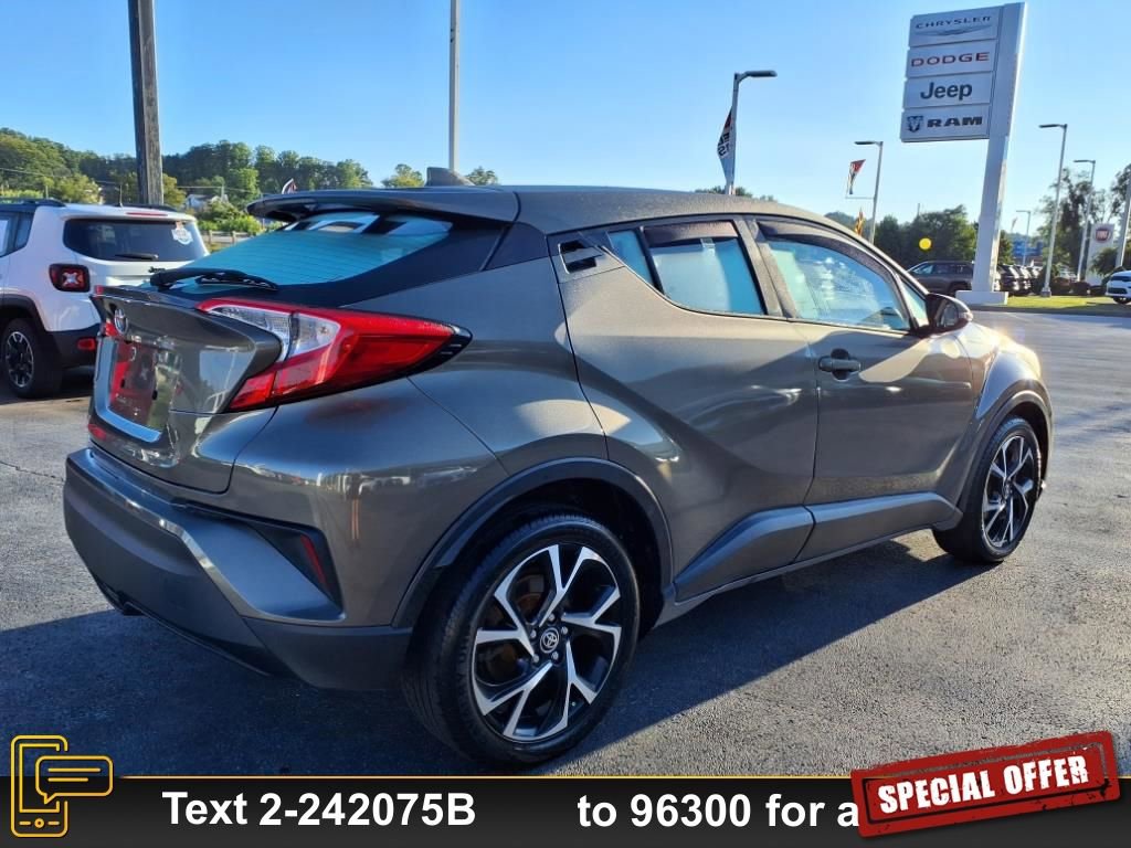 Used 2021 Toyota C-HR XLE FWD image 4