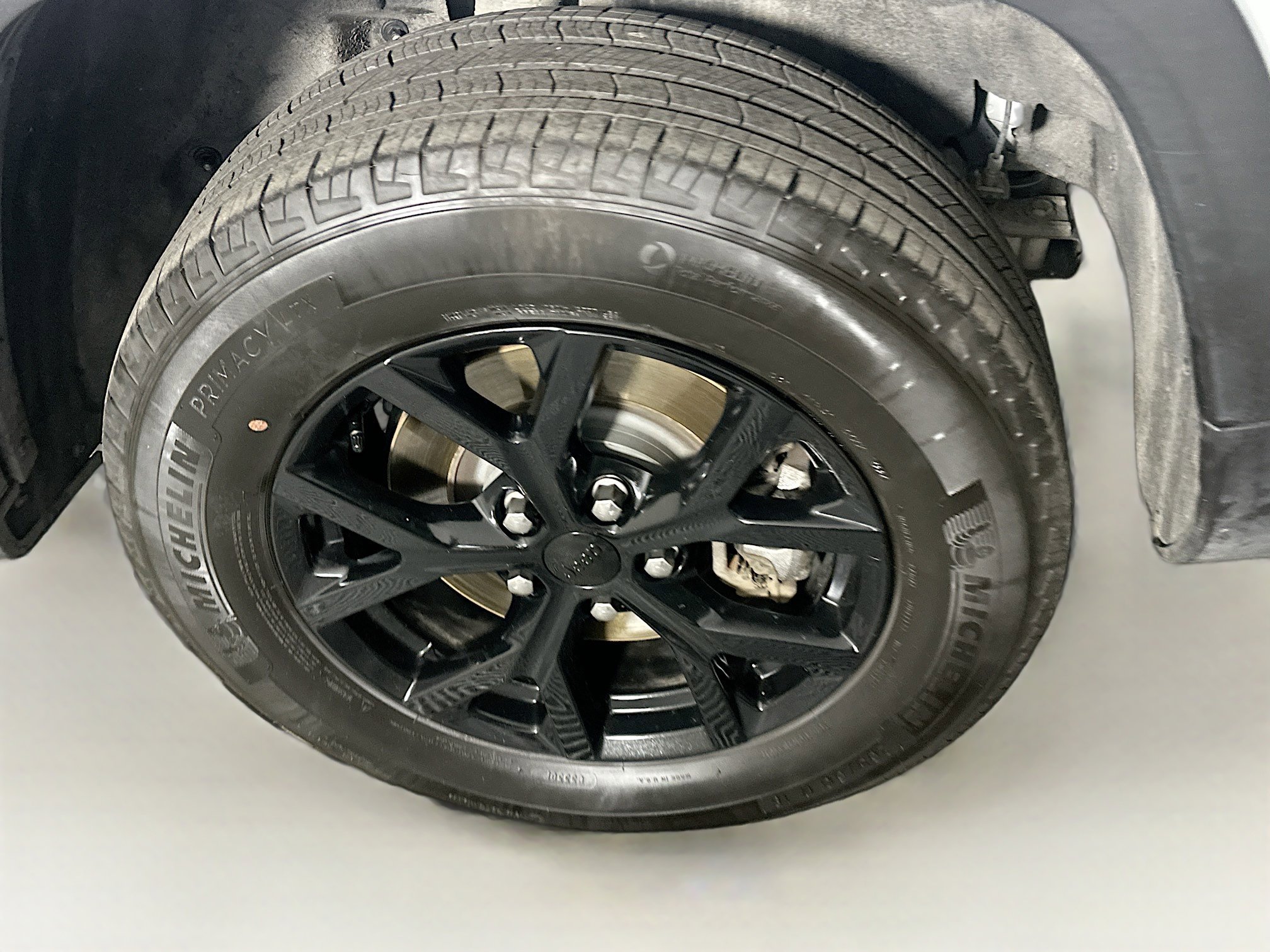 Used 2024 Jeep Grand Cherokee L Altitude image 11