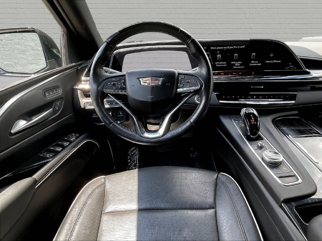 Used 2023 Cadillac Escalade Sport w/ LPO, ONYX Package AWD/4WD image 7
