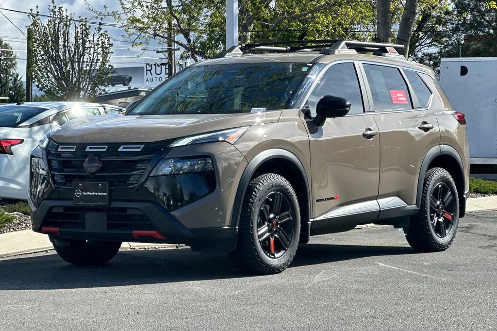 Used 2025 Nissan Rogue SV w/ Rock Creek Premium Package image 8