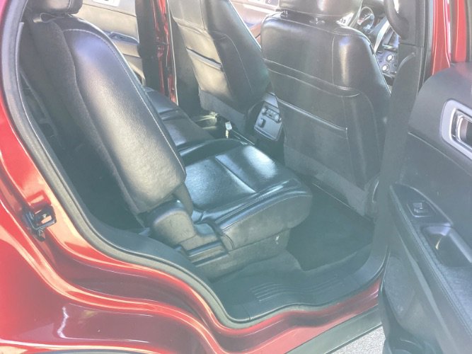 Used 2015 Ford Explorer XLT w/ Equipment Group 202B image 7