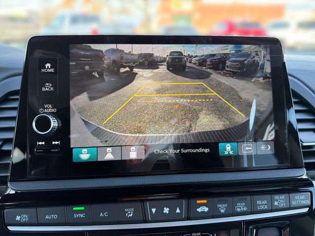 New 2026 Honda Odyssey Touring image 24