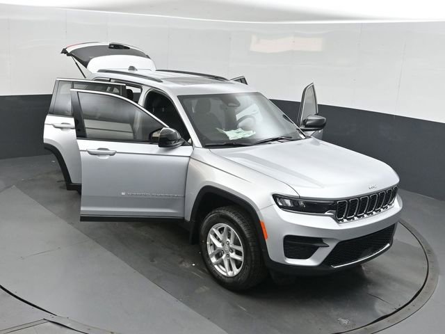New 2025 Jeep Grand Cherokee Laredo image 49