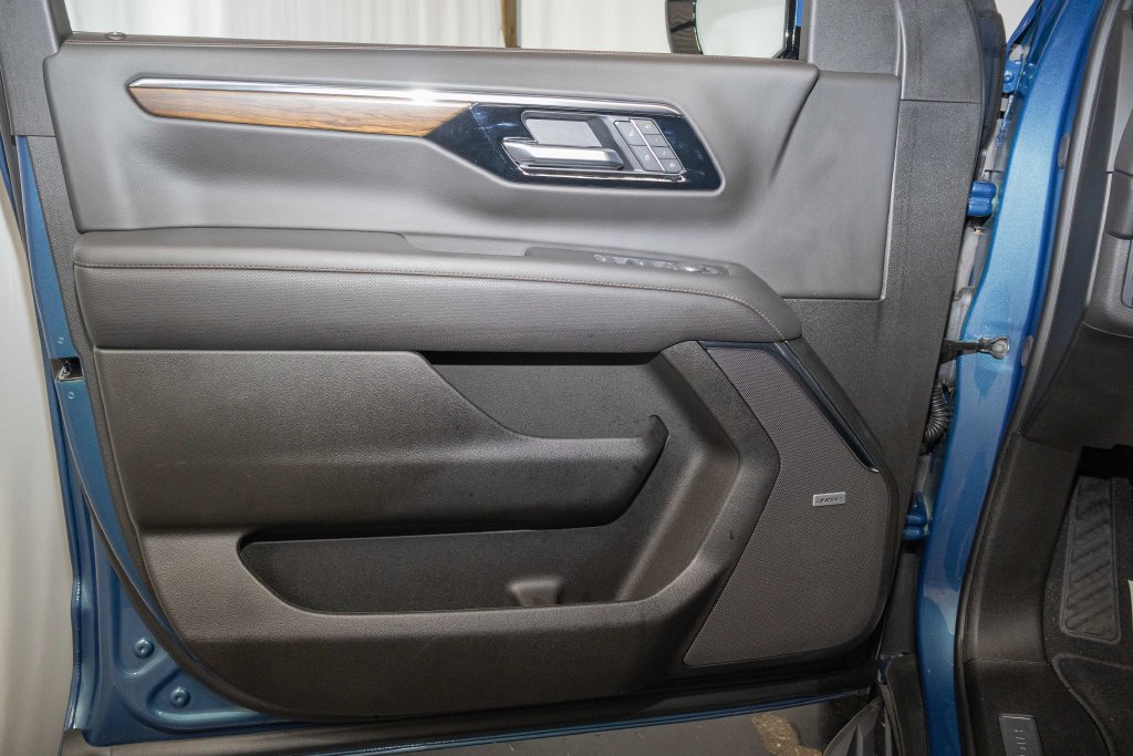 Used 2026 Chevrolet Tahoe High Country w/ Sun And Tow Package AWD/4WD image 10