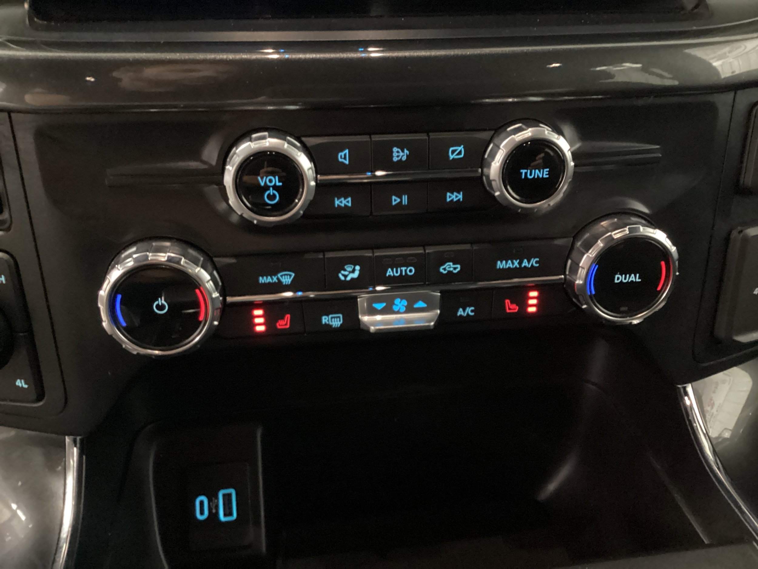 Used 2022 Ford F150 XLT w/ Equipment Group 302A High AWD/4WD image 31
