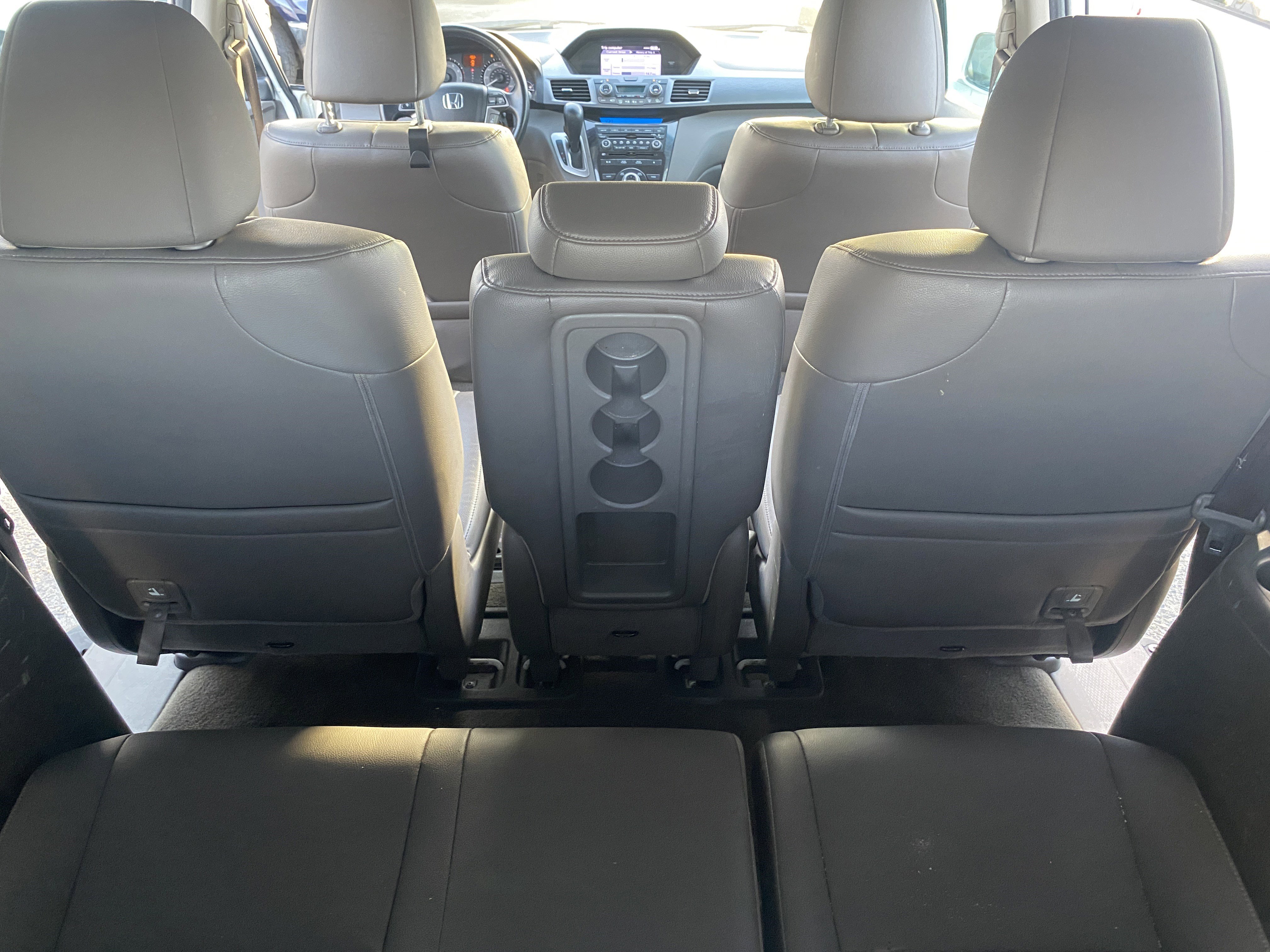 Used 2013 Honda Odyssey Touring Elite image 19