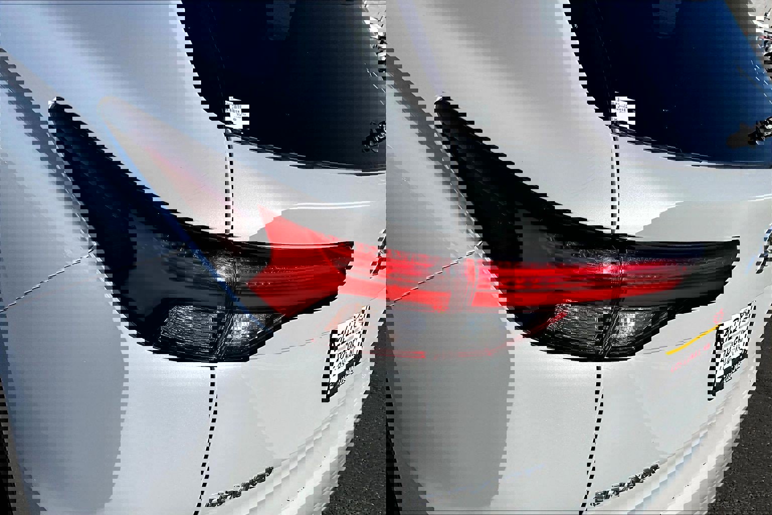 Used 2024 Mitsubishi Outlander SE image 23