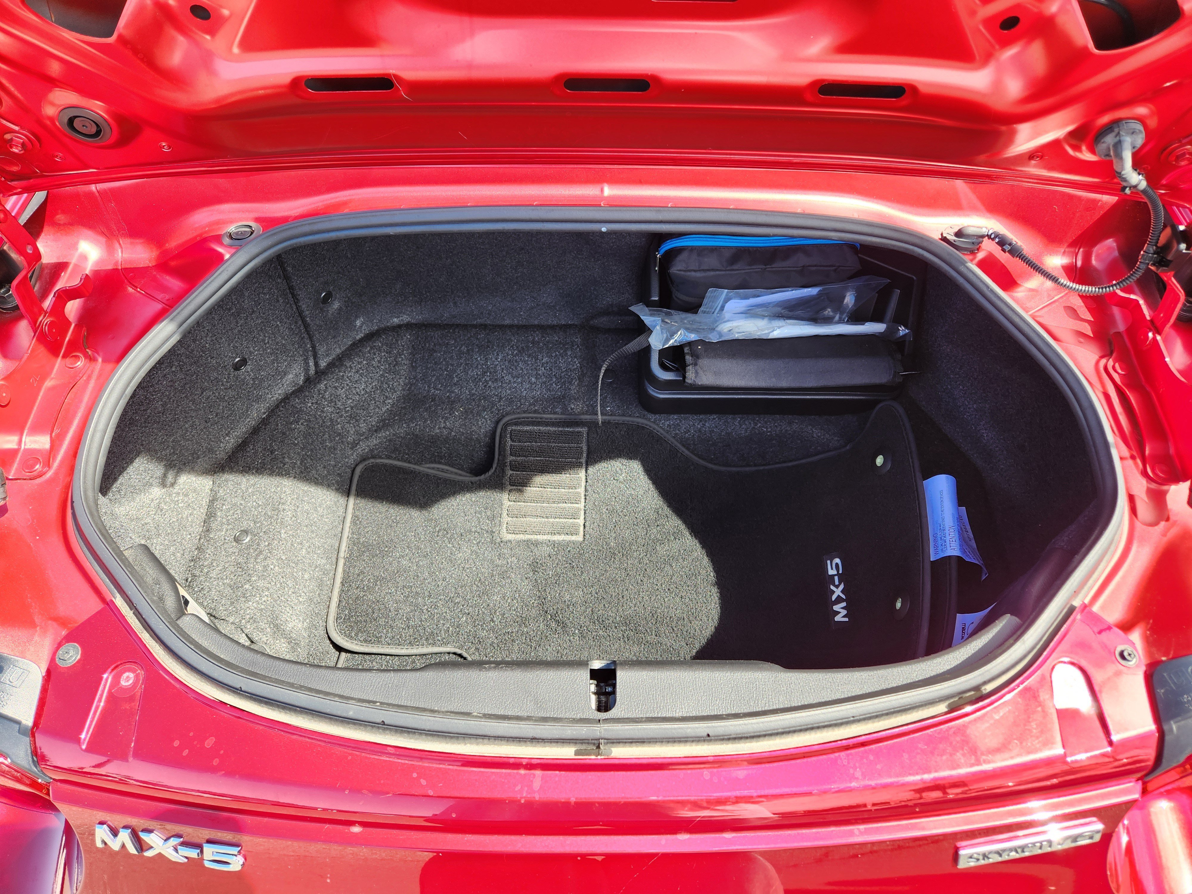 Used 2020 MAZDA MX-5 Miata RF Grand Touring RWD image 8