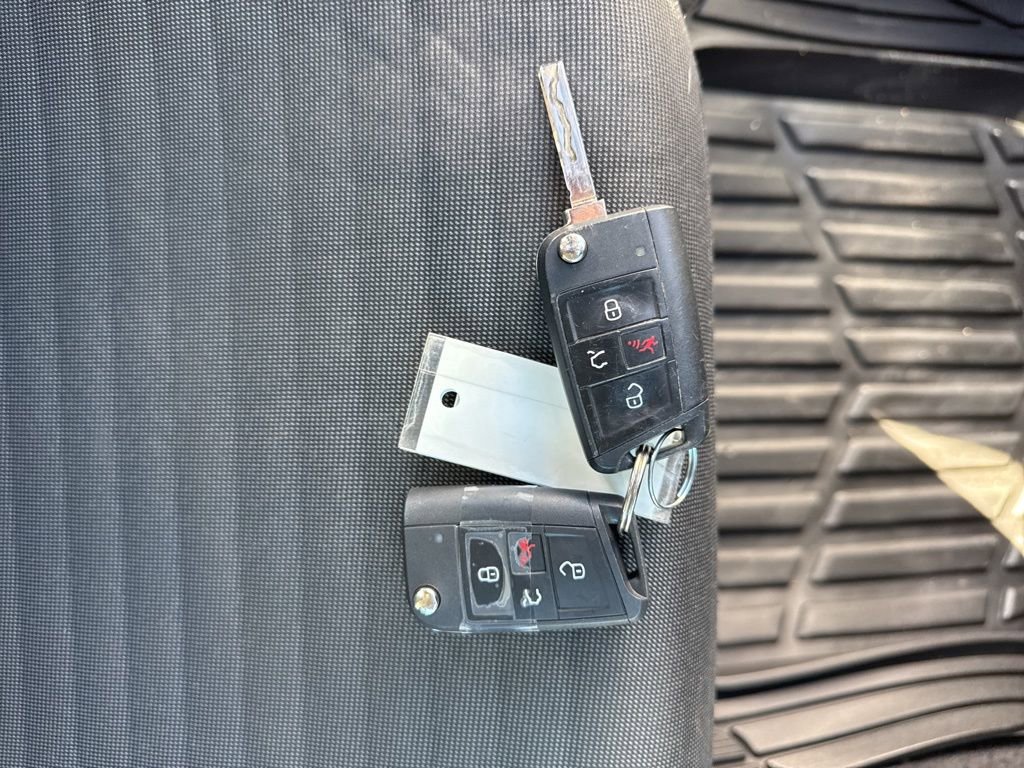 Used 2024 Volkswagen Jetta S image 30