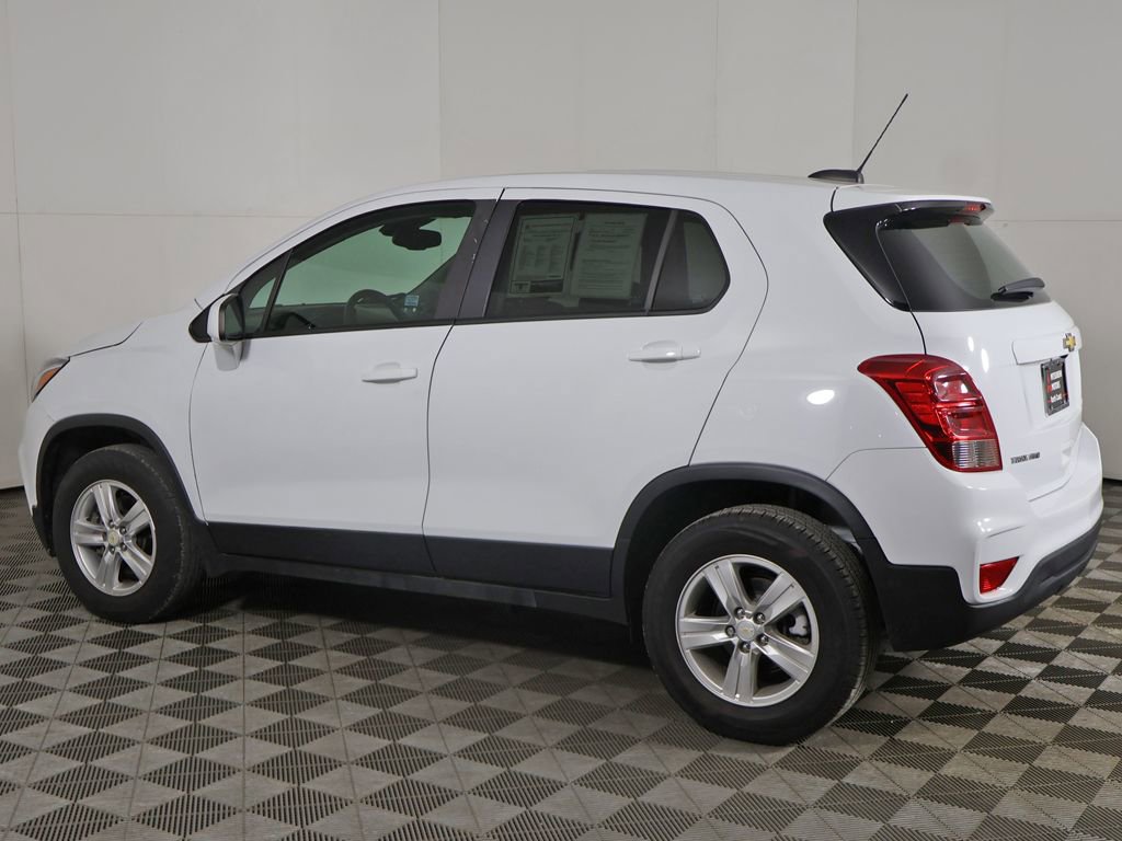 Used 2022 Chevrolet Trax LS AWD/4WD image 10