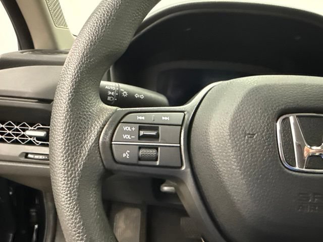 Certified 2023 Honda Accord EX image 25