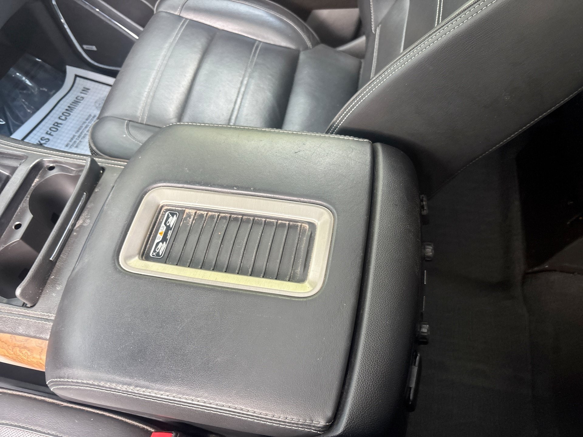 Used 2019 GMC Yukon Denali w/ Open Road Package AWD/4WD image 24