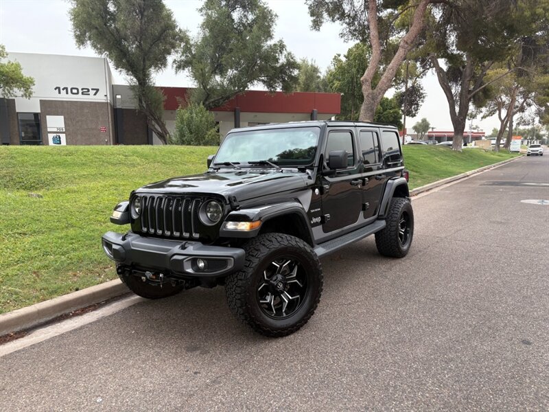 Used 2018 Jeep Wrangler Unlimited Sahara AWD/4WD image 8