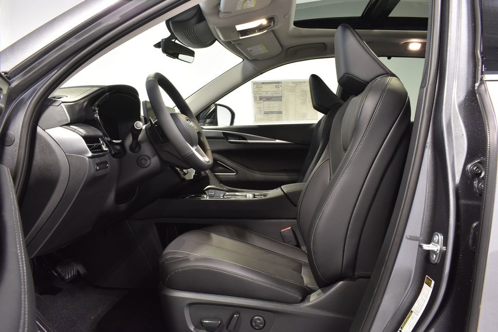 New 2026 INFINITI QX60 Luxe w/ Family Package image 10