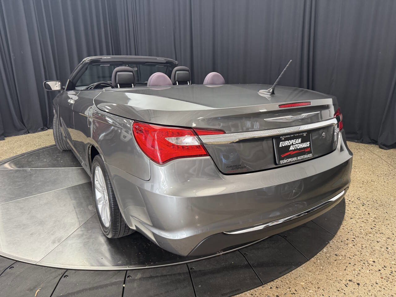 Used 2013 Chrysler 200 Touring image 6