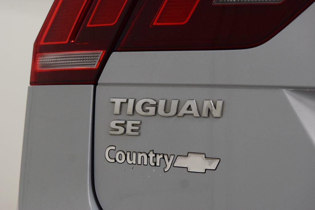 Used 2019 Volkswagen Tiguan SE w/ Panoramic Sunroof Package AWD/4WD image 21
