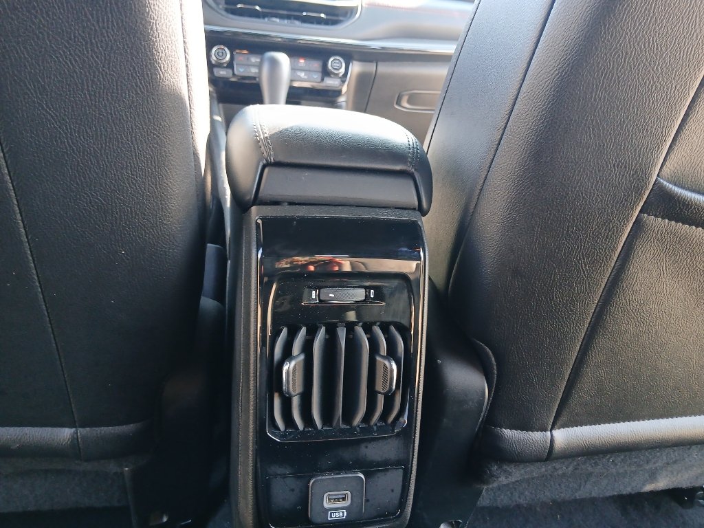 Used 2025 Jeep Compass Trailhawk AWD/4WD image 21