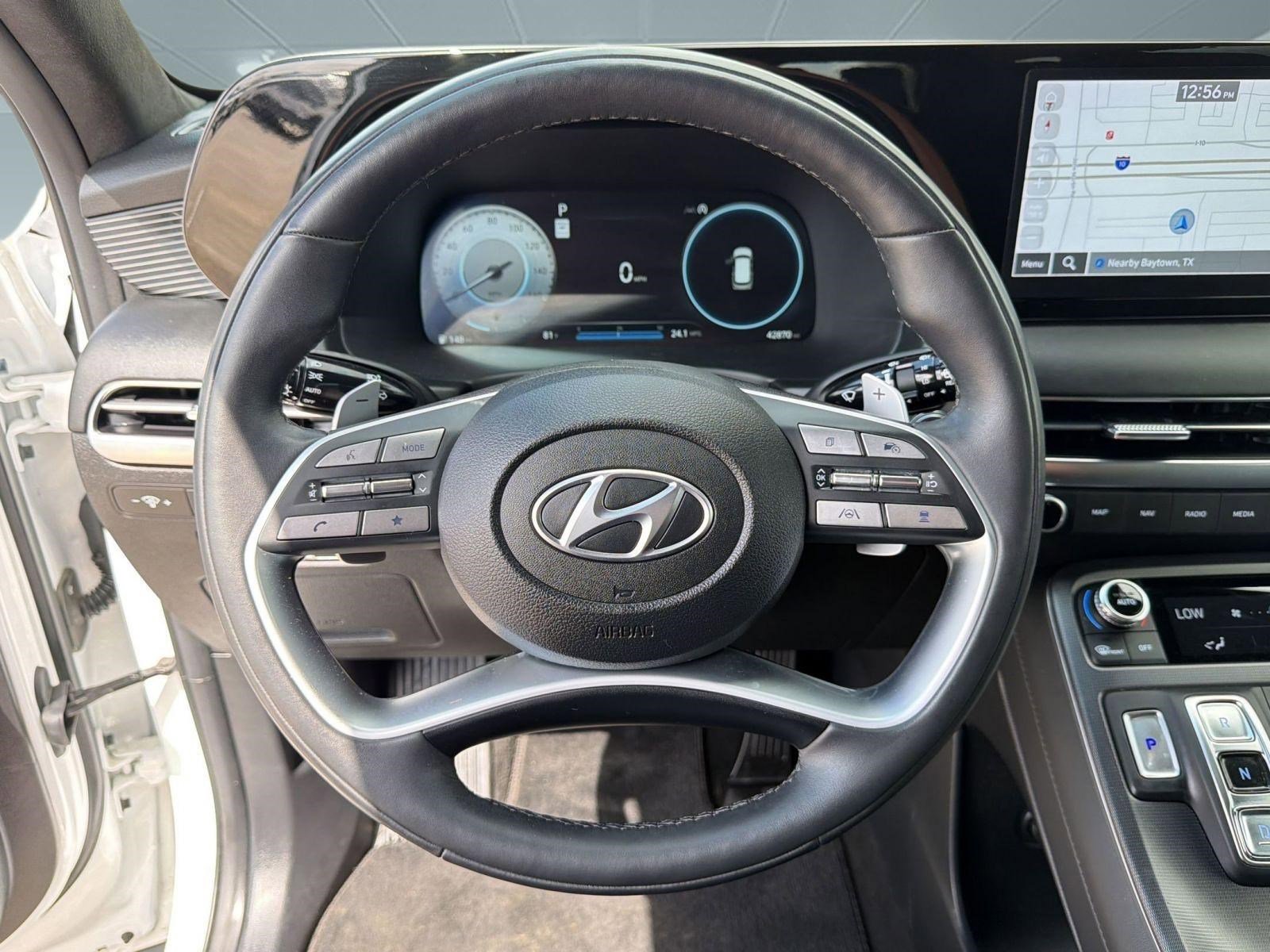 Used 2024 Hyundai Palisade Calligraphy image 17
