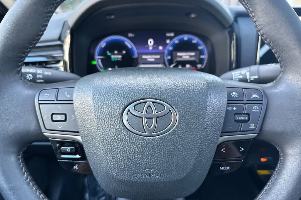 Certified 2025 Toyota Camry XLE w/ Premium Package image 21