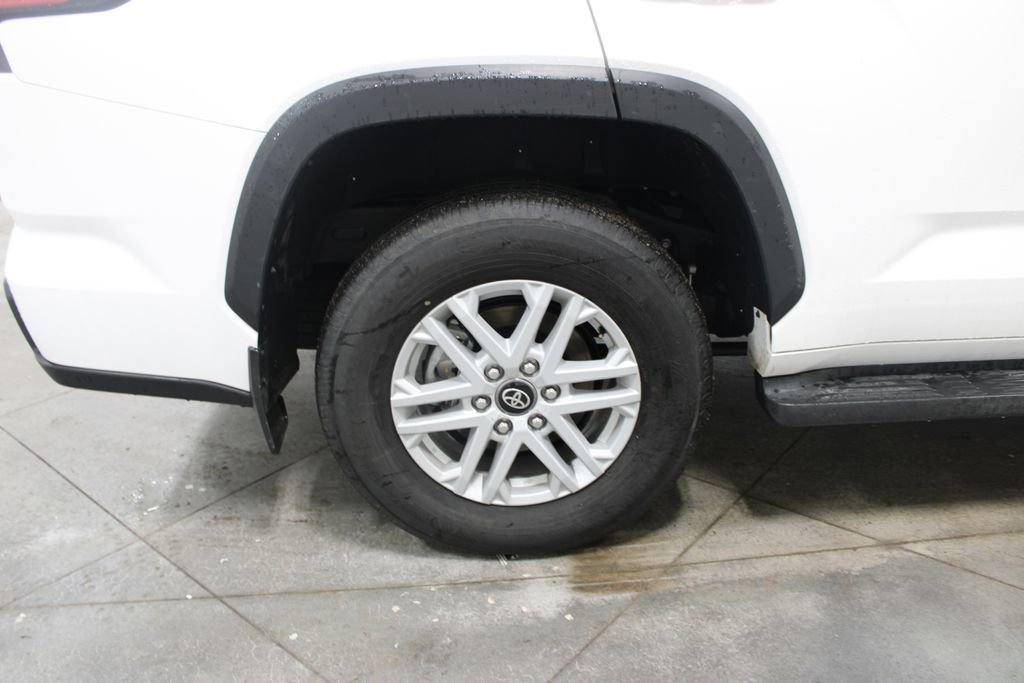 Used 2025 Toyota Sequoia SR5 AWD/4WD image 41