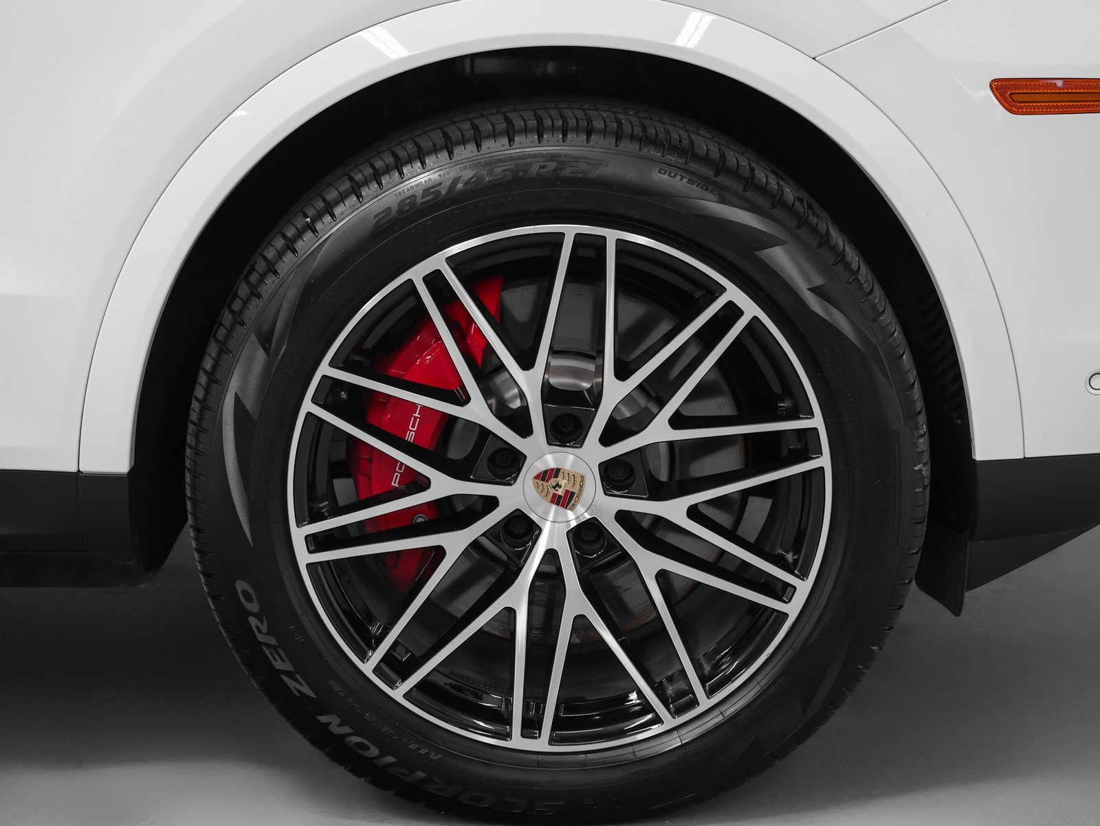 Used 2026 Porsche Cayenne S image 16