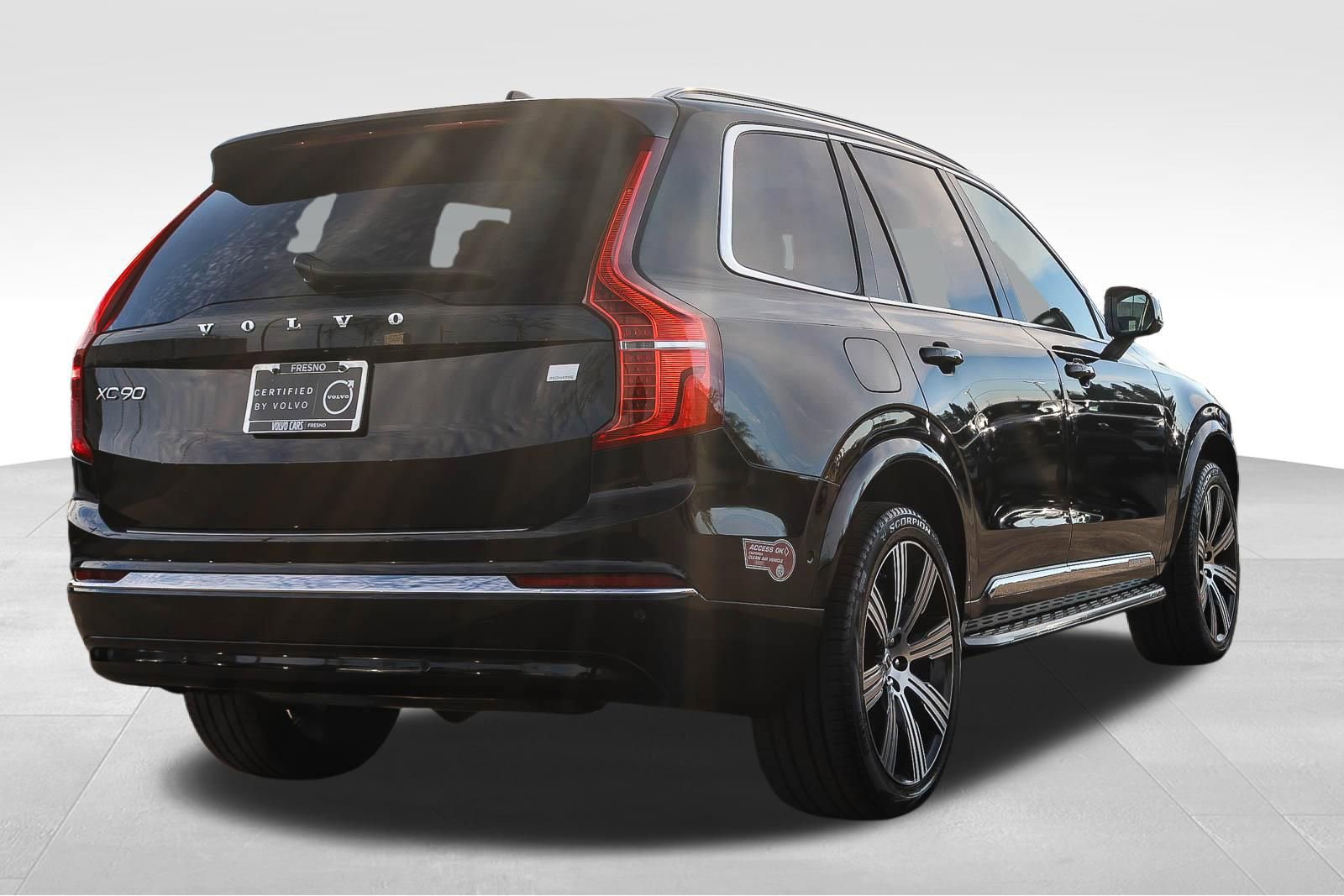Used 2024 Volvo XC90 T8 Ultimate w/ Protection Package Premier image 6