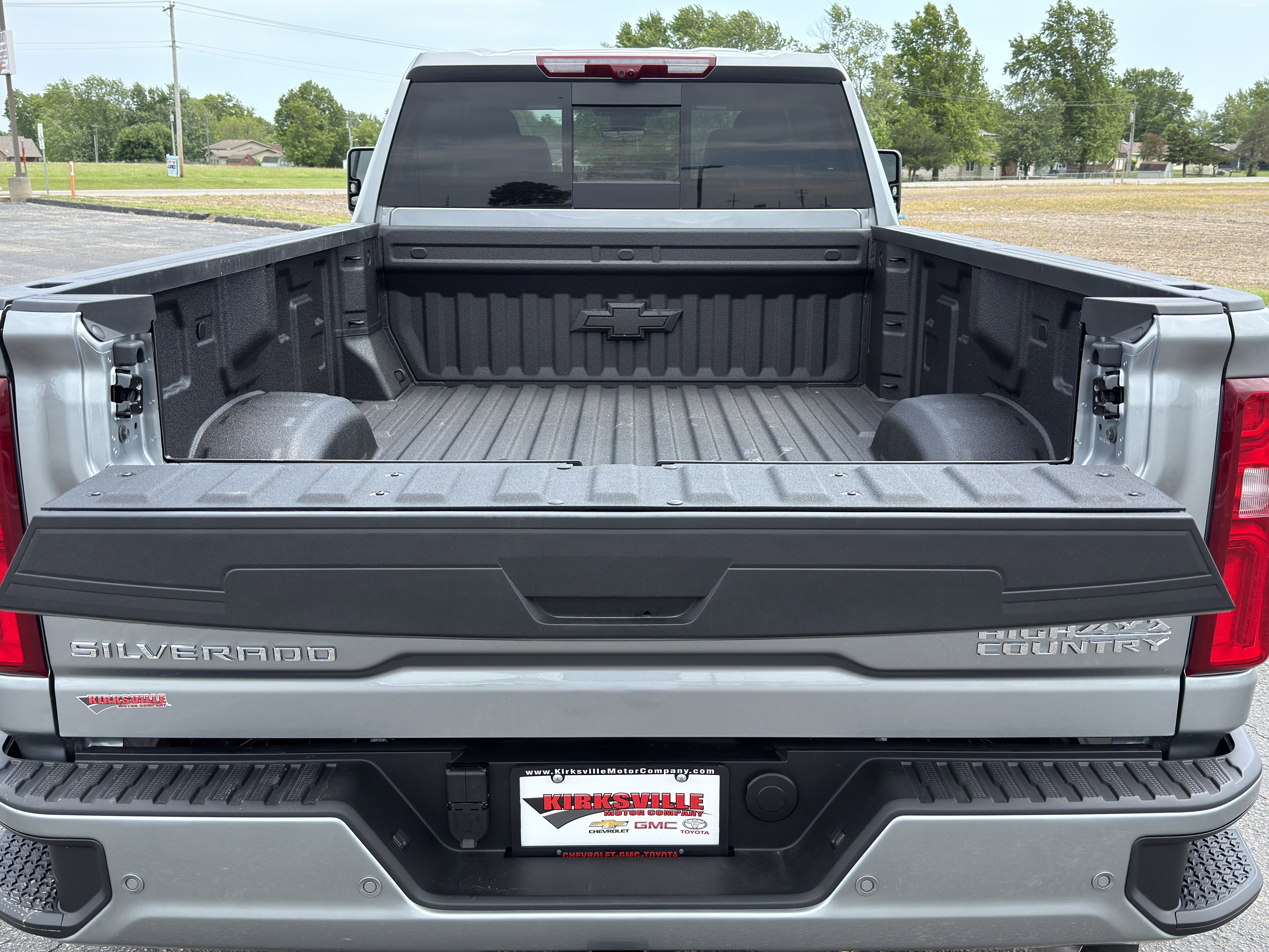 New 2026 Chevrolet Silverado 3500 High Country w/ High Country Premium Package AWD/4WD image 14