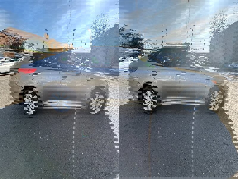 Used 2016 Kia Optima EX w/ Premium Package image 4