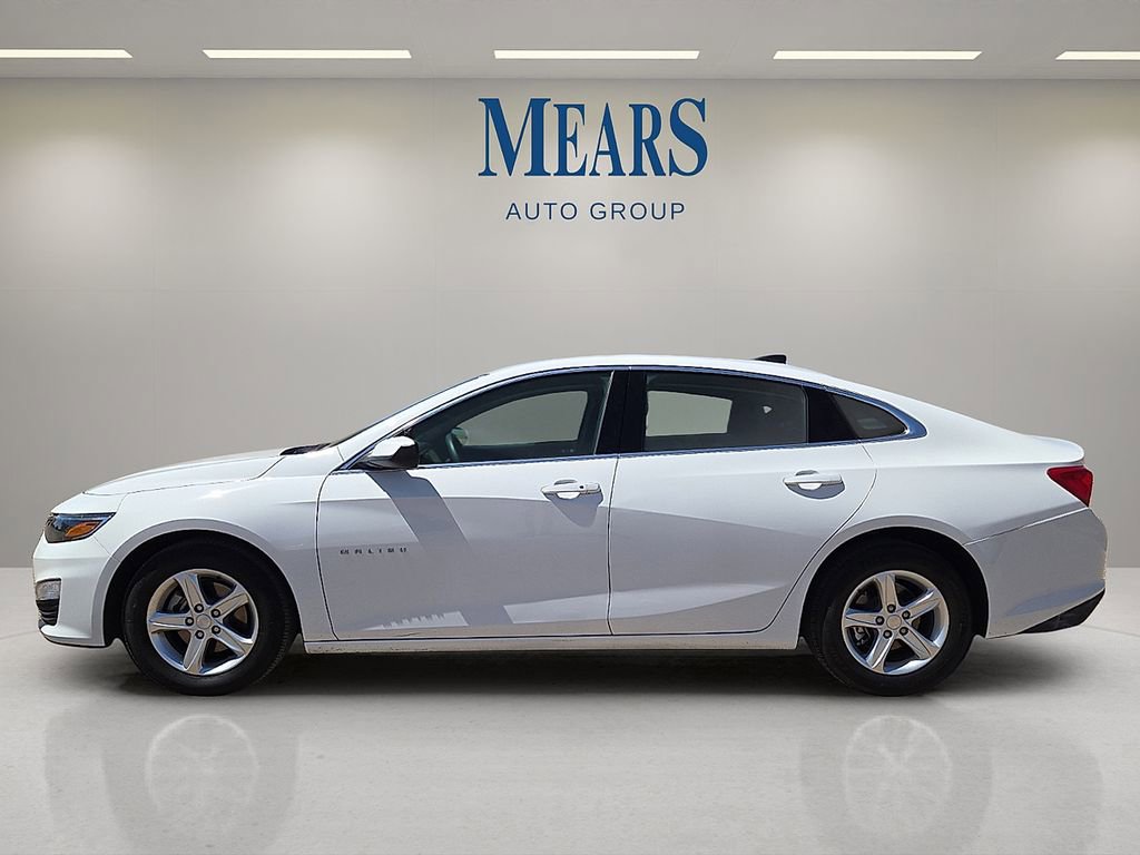 Used 2025 Chevrolet Malibu LS FWD image 2