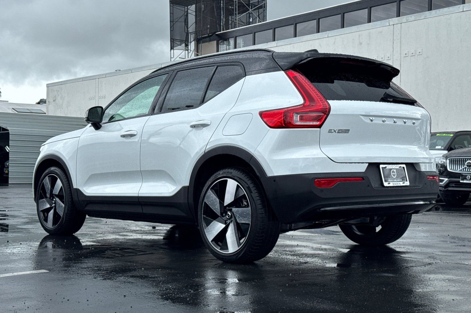 New 2026 Volvo EX40 Plus w/ Climate Package image 6