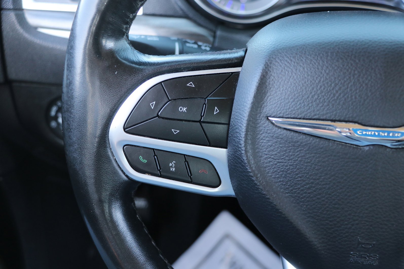 Used 2019 Chrysler 300 Touring w/ Sport Appearance Package RWD image 18