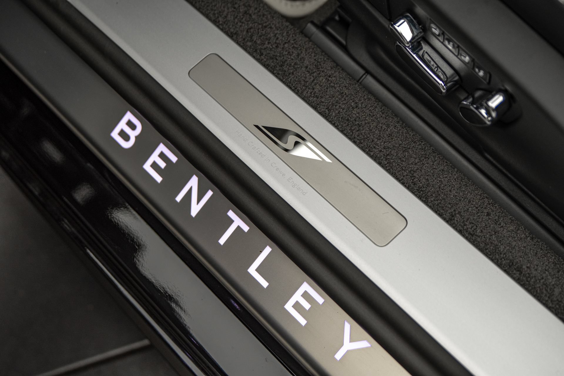 New 2026 Bentley Continental GTC AWD/4WD image 23