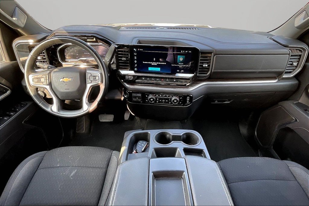 Used 2025 Chevrolet Silverado 2500 LT w/ Safety Package AWD/4WD image 8