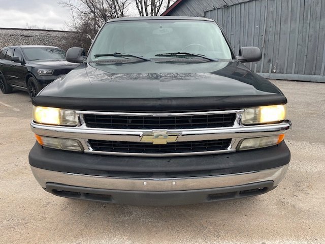Used 2004 Chevrolet Tahoe LS RWD image 2