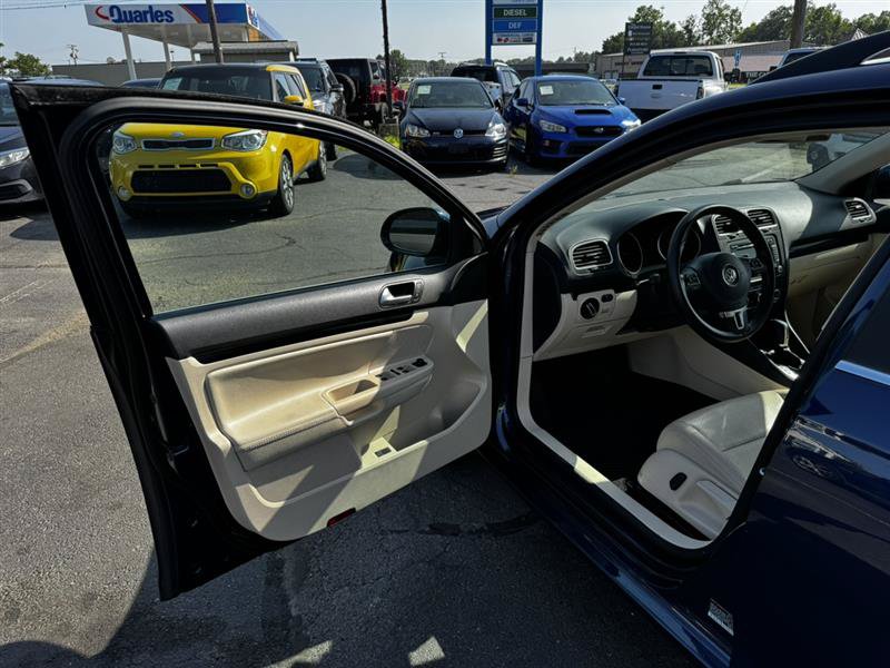 Used 2014 Volkswagen Jetta TDI FWD image 16