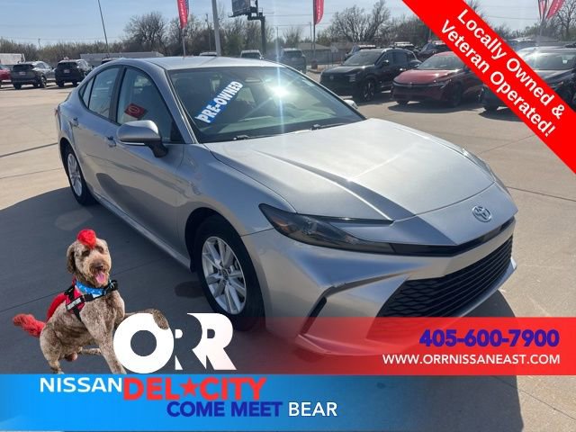 Used 2025 Toyota Camry LE FWD image 7