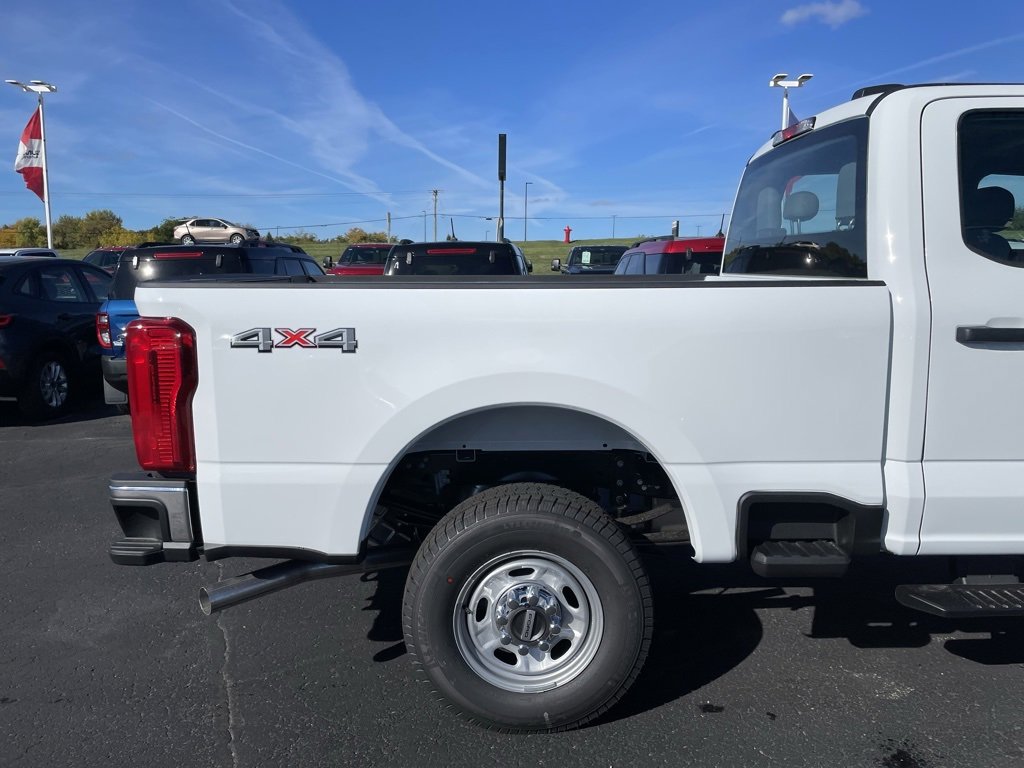 New 2026 Ford F250 XL w/ XL Chrome Package image 30