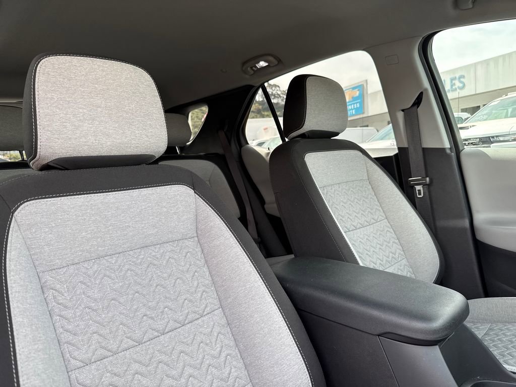 Used 2022 Chevrolet Equinox LS image 13